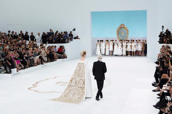 #Chanel Haute Couture Wows at #ParisFashionWeek