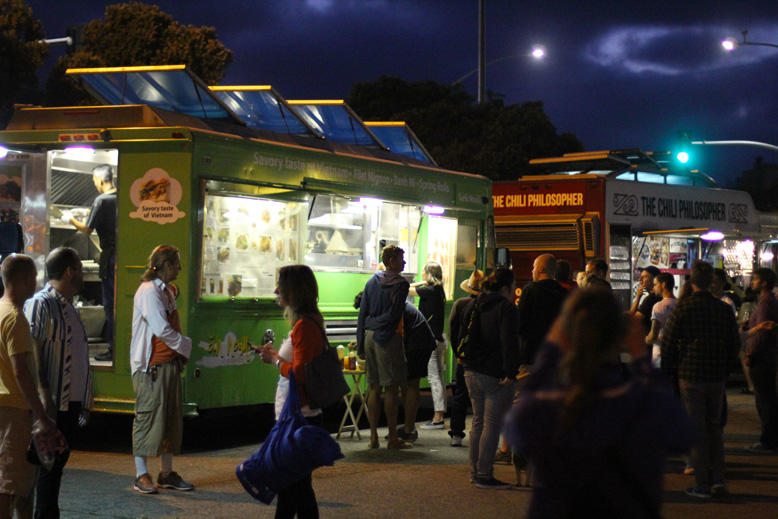 Rossana Vanoni Santa Monica Food Truck Lot  An Nam Truck