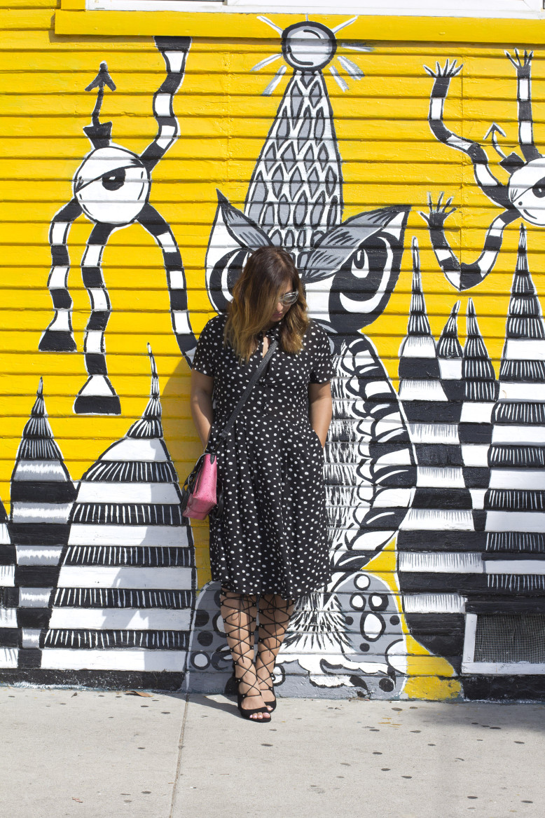 Yellow_with_Black_n_White_Stripes_Outfit