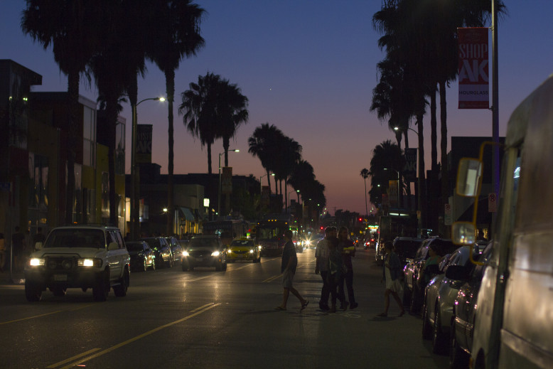 All_White_on_Abbot_Kinney_Sunset