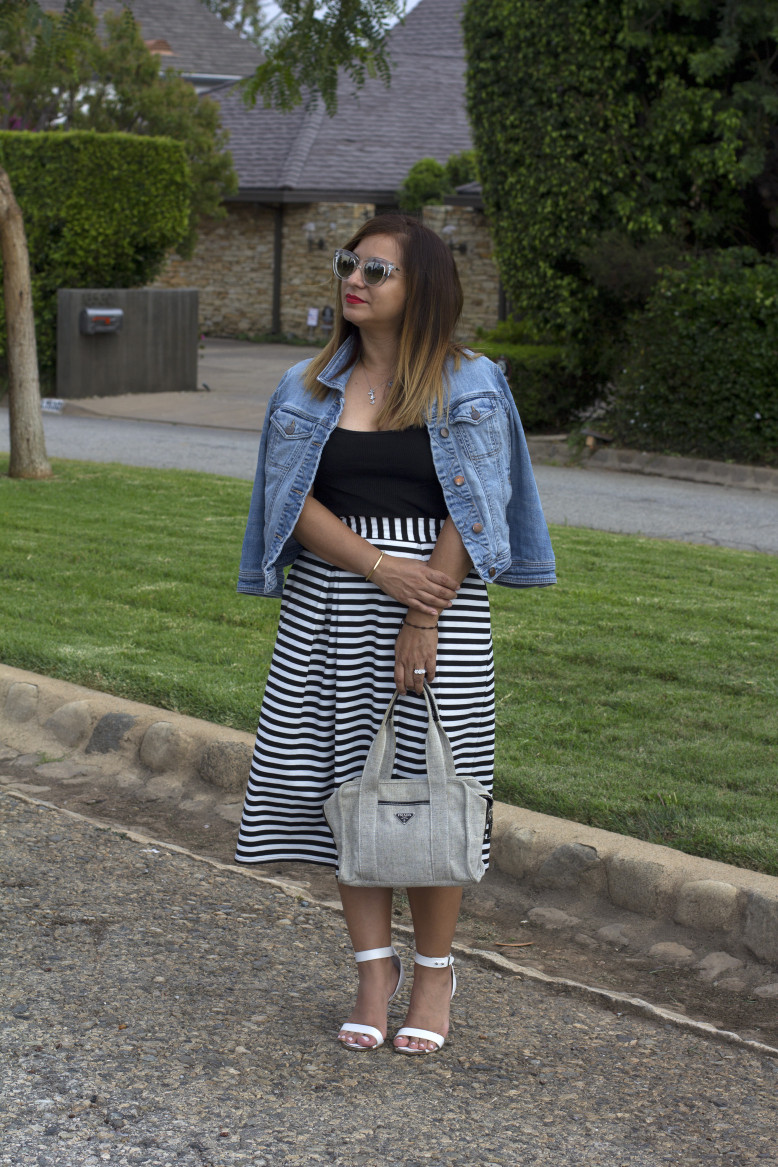 Midi-x-Stripes-Look