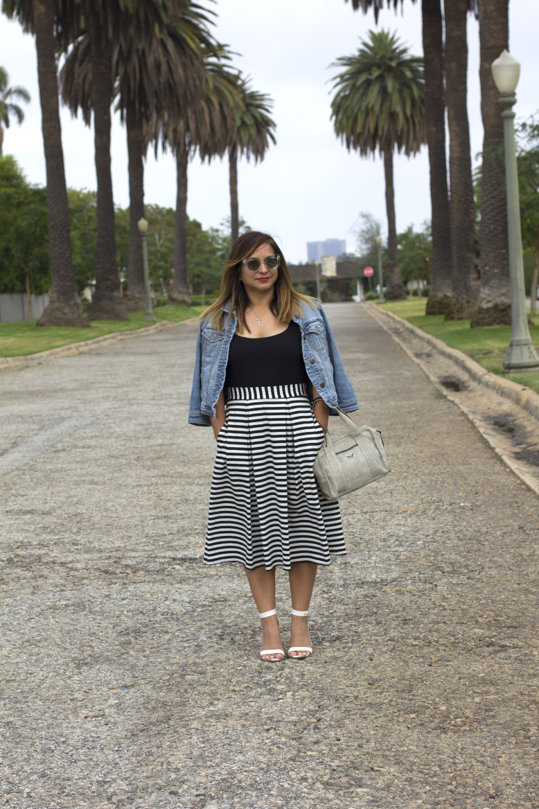 Midi-x-Stripes-Outfit