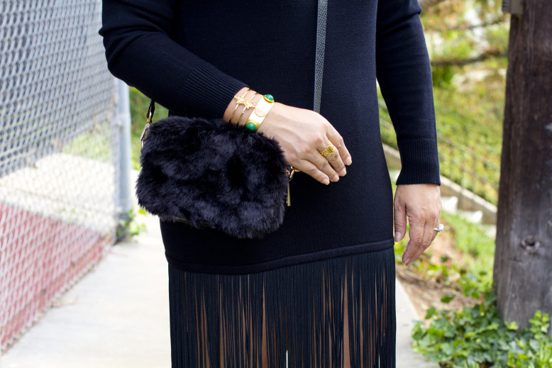 Fall-over-Fringe-x-HM-trendy-clutch-bag