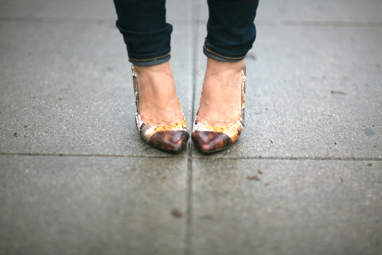 Rainy-Day-Outfit-Pumps