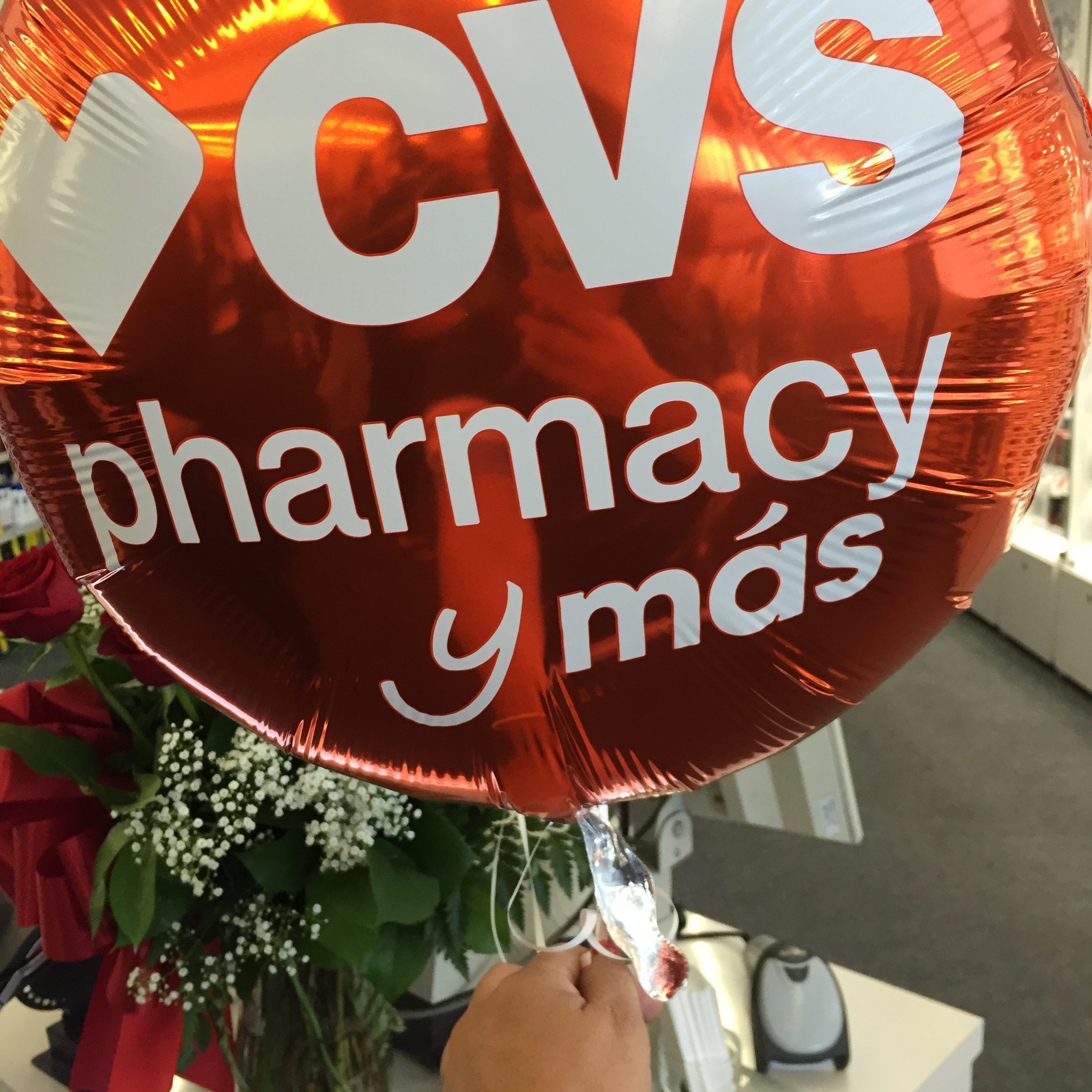 CVS Pharmacy y Mas LA