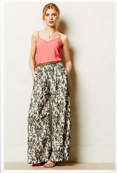 Wanna try out flowy pants? Here are some ways to style them!