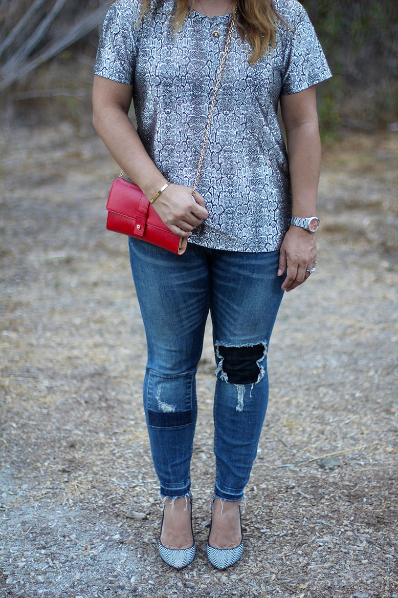 Rossana Vanoni metallic top outfit, June & Hudson top, Urban Outfitters jeans, Carolinna Espinosa shoes, Halogen wallet