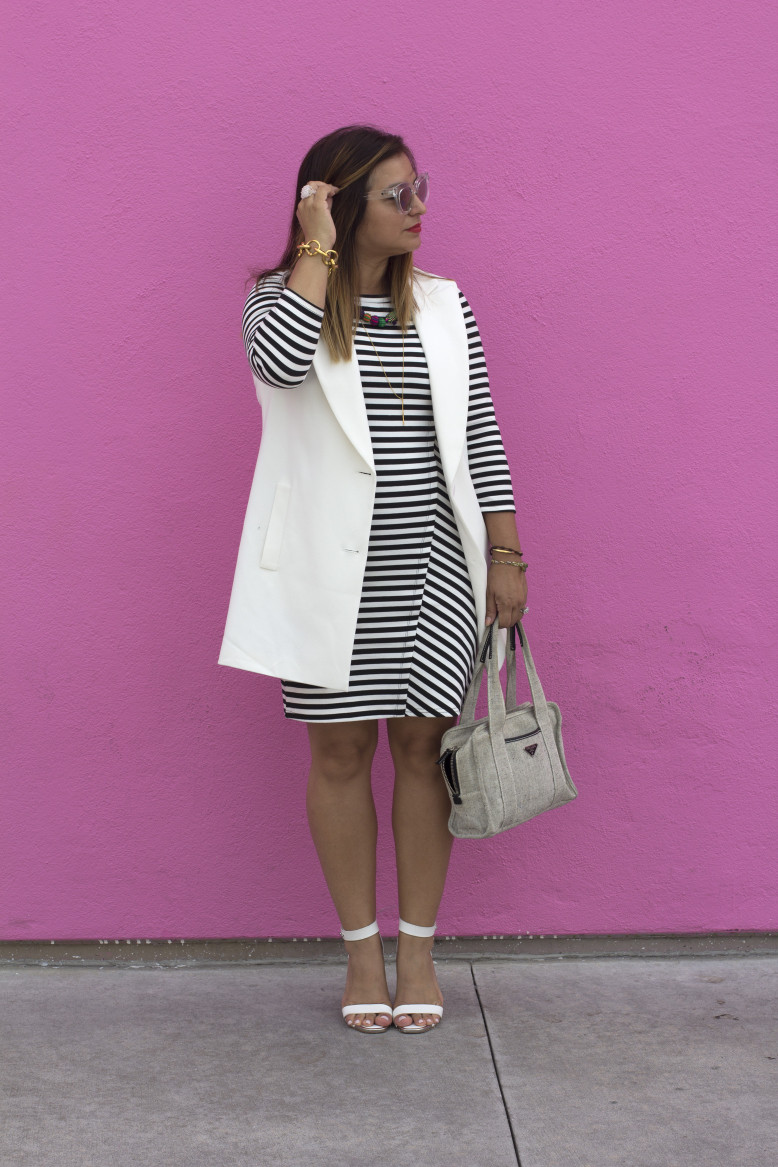 Pink_Wall_FashionBlogger